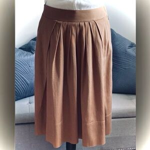 EUC (wore once) Talbots soft pleated skirt.
Tan, Size 2